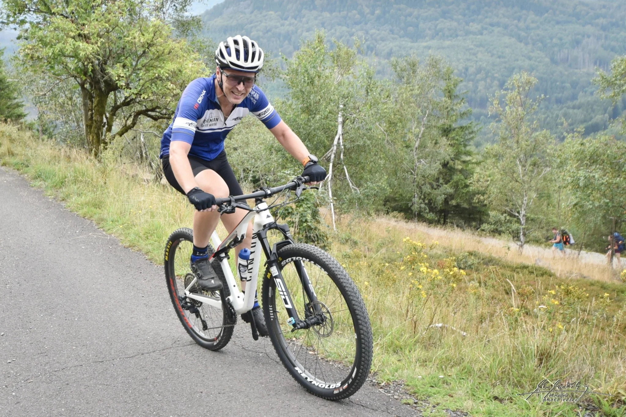 Závodnice na trase Tour de Jedlová 2024